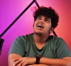 Youtuber Irfan : பிரபலங்களுக்கு வலைத்து வலைத்து திருமண அழைப்பிதழ் வைக்கும் யூடியூபர் இர்ஃபான்!