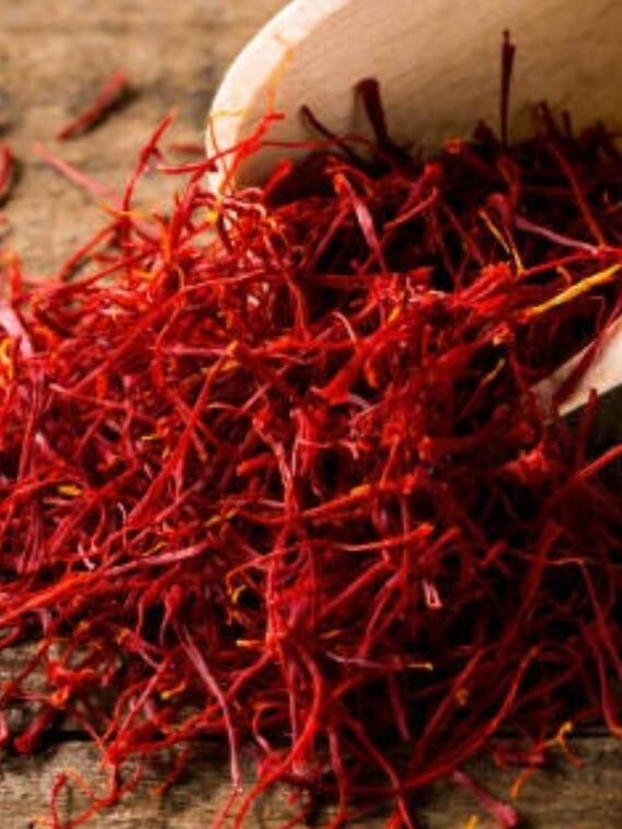 इस हैक से घर पर आसानी से उगाएं केसर