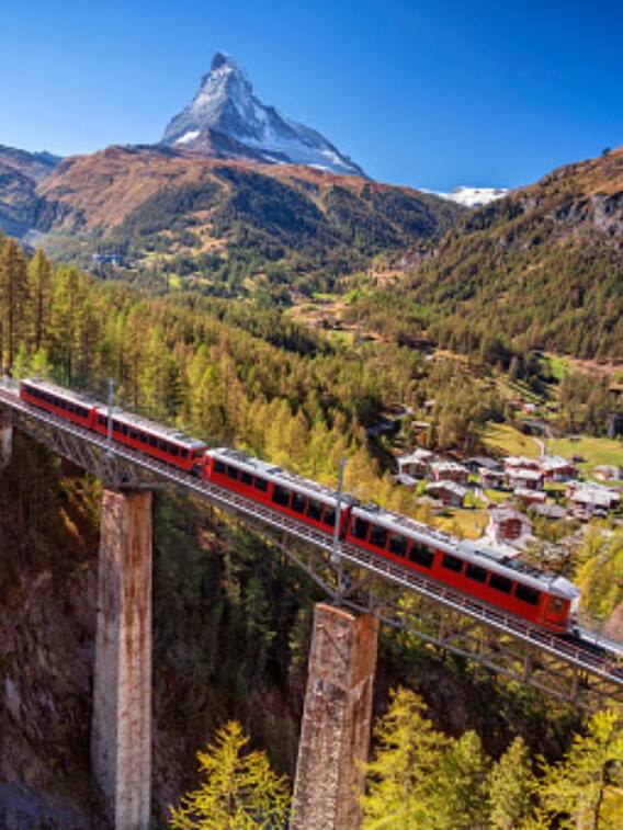 உலகின் அழகிய ரயில்வே பாதைகள்!