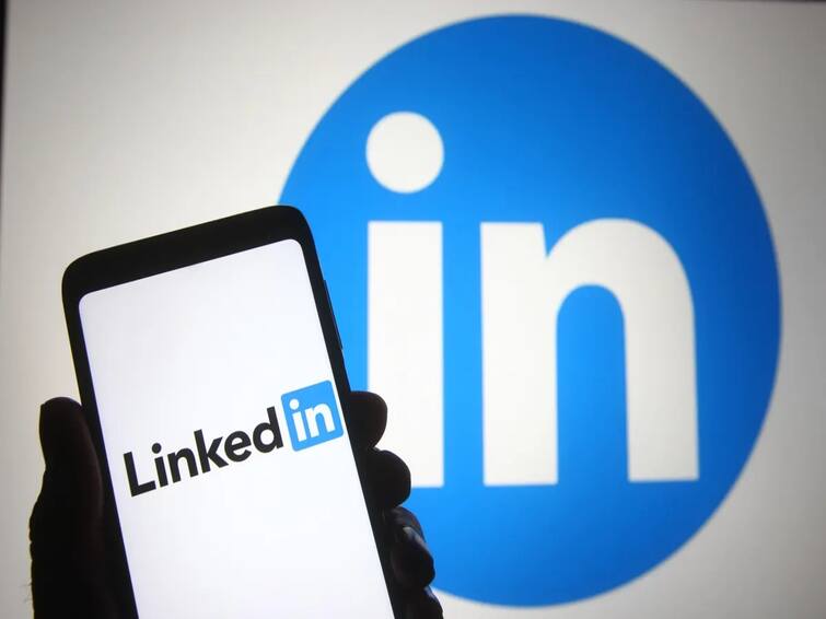 LinkedIn that helps people find job is now Layoff 700 employees shocking LinkedIn Layoff : வேலை தேட உதவும் நிறுவனத்திலேயே இப்படியா...? LinkedIn-ல் 700 ஊழியர்கள் பணிநீக்கம்...ஷாக்...!