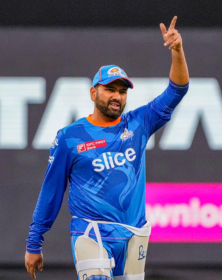 आरसीबीविरुद्धच्या सामन्यात तो 8 चेंडूत 7 धावा करून बाद झाला. तो यंदाच्या आयपीएलच्या सलग पाच डावांमध्ये एक अंकी धावसंख्येवर बाद झाला आहे, ही त्याच्या कारकिर्दीतील पहिलीच वेळ आहे.