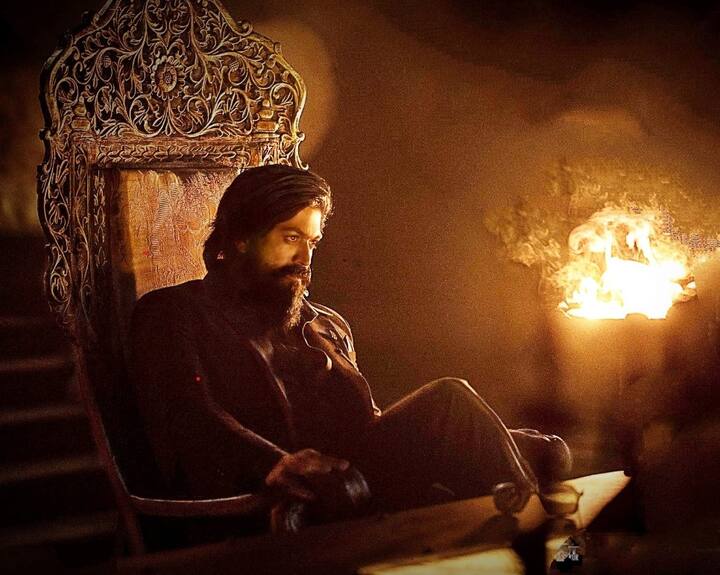 यश की सुपर-डुपर हिट फिल्म ‘केजीएफ चैप्टर 2’ के ट्रेलर को 16 मिनट में एक लाख से ज्यादा लाइक्स मिले थे.