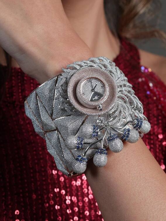 भारत में बनी है दुनिया की सबसे कीमती घड़ी