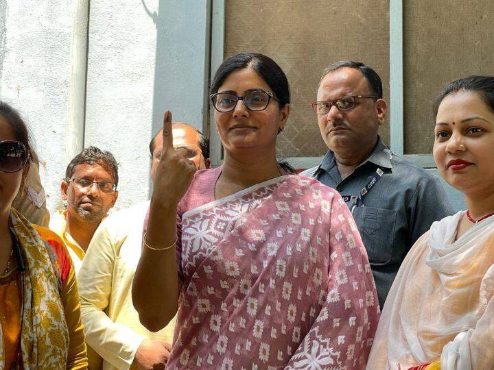 इसके बाद उन्होंने पत्रकारों से भी बात की और दावा किया कि निकाय चुनाव में बीजेपी और एनडीए की ही जीत होगी.