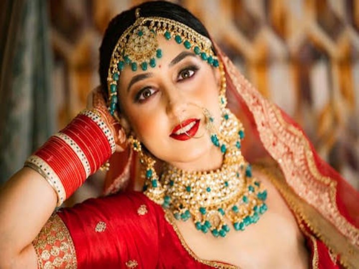 Where do I find bridal lehengas in Mumbai? - Quora
