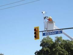 ट्रैफिक CCTV फुटेज में फीमेल फ्रेंड के साथ दिखा पति, पत्नी ने फिर...