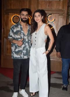 Anushka-Virat એ પોતાના રેસ્ટોરન્ટમાં RCB ની ટીમને આપી ડિનર પાર્ટી, જાણો ક્યા ખેલાડીઓ થયા સામેલ?