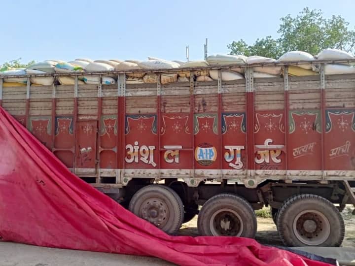 300 quintals of PDS rice was caught Bhind Madhya Pradesh was brought from Uttar Pradesh to sell ANN MP News: पीडीएस का 300 क्विंटल चावल पकड़ा गया, बेचने के लिए उत्तर प्रदेश से लाए थे मध्य प्रदेश