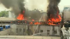 শরাফ হাউসে মিলল অগ্নিদগ্ধ দেহ, পাশে পড়ে ড্রাইভিং লাইসেন্স