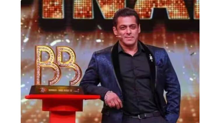 Salman khan or Karan Johar who will host Bigg Boss OTT 2 There will be a competition among these stars Bigg Boss OTT 2: ਸਲਮਾਨ ਜਾਂ ਕਰਨ ਜੌਹਰ ਕੌਣ ਹੋਸਟ ਕਰੇਗਾ 'BB OTT 2' ? ਇਨ੍ਹਾਂ ਸਿਤਾਰਿਆਂ 'ਚ ਹੋਵੇਗਾ ਮੁਕਾਬਲਾ