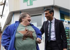 जिस दवा दुकान में पीएम ऋषि सुनक ने कभी किया था काम, अब वहीं का किया दौरा, बताई कहानी