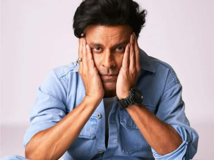 Manoj Bajpayee: बॉलीवुड एक्टर मनोज बाजपेयी इन दिनों अपनी फिल्म 'सिर्फ एक बंदा काफी है' को लेकर चर्चा में हैं. लेकिन यहां हम आपको उनकी पर्सनल लाइफ का एक बेहद चौंका देने वाला किस्सा बताने वाले हैं.