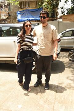 Karan-Drisha Photo: अपनी होने वाली दुल्हनियां के साथ लंच डेट पर पहुंचे करण, बाहों में बाहें डालकर दिए पैपराजी को पोज