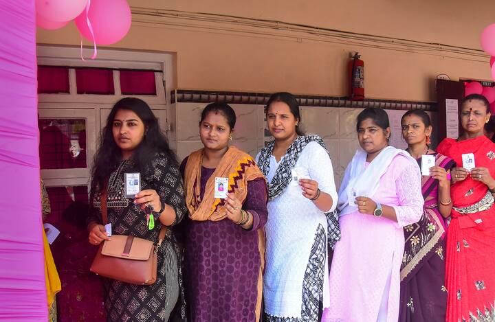 সকাল থেকেই এই এলাকাগুলিতে ভোটদানের হার বেশকিছুটা কম ছিল। BBMP (Central)-এ দুপুর ১টা পর্যন্ত ভোটদানের হার ছিল ২৯.৪১ শতাংশ। BBMP (North)-এর ক্ষেত্রে দুপুর ১টা পর্যন্ত ভোটদানের হার ২৯.৯০ শতাংশ।