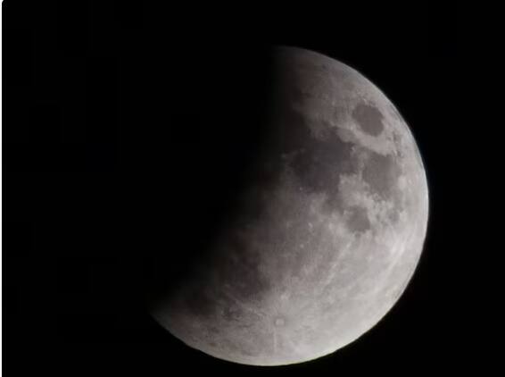 ਇਹ ਚੰਦਰ ਗ੍ਰਹਿਣ ਭਾਰਤ ਵਿੱਚ ਦਿਖਾਈ ਦੇਵੇਗਾ, ਇਸ ਲਈ ਇਸ ਚੰਦਰ ਗ੍ਰਹਿਣ ਦਾ ਇੱਥੇ ਧਾਰਮਿਕ ਪ੍ਰਭਾਵ ਹੋਵੇਗਾ ਅਤੇ ਇਸ ਦਾ ਸੂਤਕ ਕਾਲ ਵੀ ਇੱਥੇ ਮੰਨਿਆ ਜਾਵੇਗਾ। ਇਸ ਸਾਲ ਦਾ ਇਹ ਇਕਲੌਤਾ ਗ੍ਰਹਿਣ ਹੈ ਜੋ ਭਾਰਤ ਵਿਚ ਦੇਖਿਆ ਜਾ ਸਕਦਾ ਹੈ।