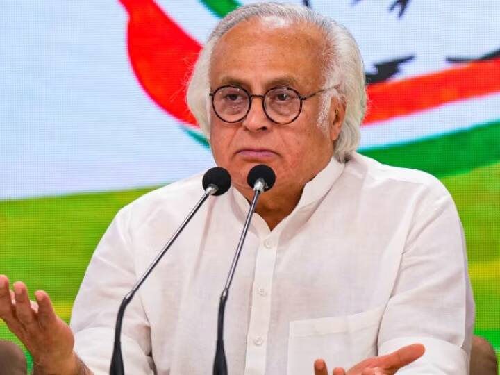 Maharashtra Politics congress leader jairam ramesh on supreme court verdict said Shinde Fadnavis government is triply illegal Maharashtra Politics: '...तो शिंदे सरकार सत्ता में कैसे', महाराष्ट्र पर सुप्रीम कोर्ट के फैसले के बाद बोली कांग्रेस