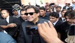 'ਇਮਰਾਨ ਖਾਨ ਦੀ ਗ੍ਰਿਫਤਾਰੀ ਗੈਰ-ਕਾਨੂੰਨੀ ਕਰਾਰ , ਪਾਕਿਸਤਾਨ ਦੀ ਸੁਪਰੀਮ ਕੋਰਟ ਵੱਲੋਂ ਇਮਰਾਨ ਖਾਨ ਨੂੰ ਇੱਕ ਘੰਟੇ ਦੇ ਅੰਦਰ ਅਦਾਲਤ 'ਚ ਪੇਸ਼ ਕਰਨ ਦੇ ਆਦੇਸ਼