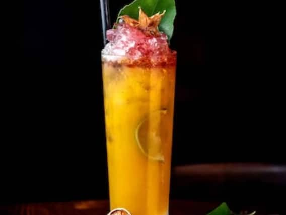 Mango Mojito Recipe: गर्मी के लिए है एकदम परफेक्ट कॉकटेल, आसान तरीके से बनाएं स्पाइस्ड मैंगो मोजितो रेसिपी