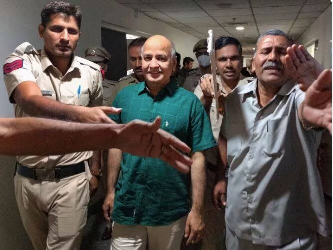 manish sisodia will remain in jail rouse avenue court extends judicial custody till june 2 in cbi case Delhi Liquor Policy Case: ਫਿਲਹਾਲ ਜੇਲ੍ਹ 'ਚ ਰਹਿਣਗੇ ਮਨੀਸ਼ ਸਿਸੋਦੀਆ , ਅਦਾਲਤ ਨੇ 2 ਜੂਨ ਤੱਕ ਵਧਾਈ ਨਿਆਇਕ ਹਿਰਾਸਤ