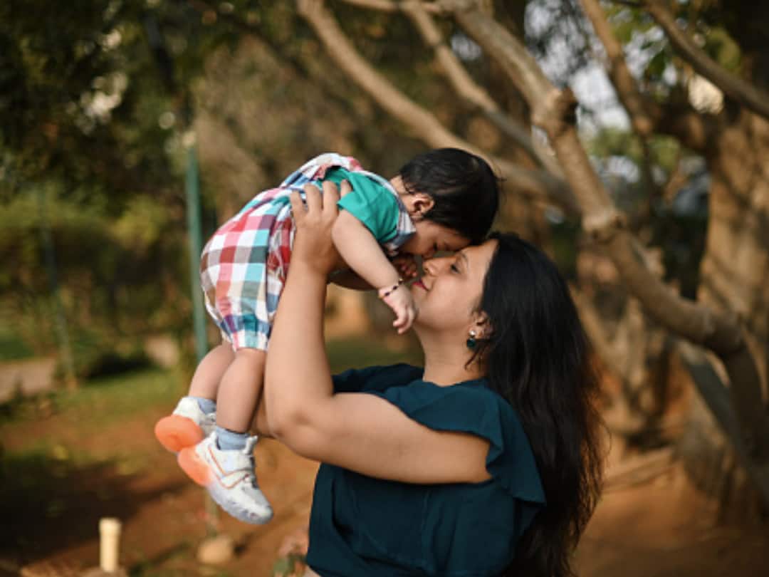 Mothers Day 2023 Wishes And Messages That You Can Send On This Day Mothers Day 2023: Wishes And Messages That You Can Send On This Day