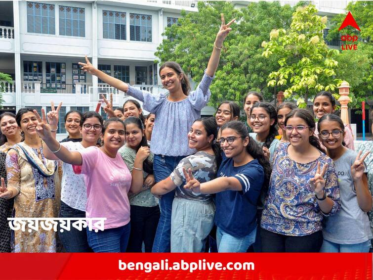 CBSE 10th Result 2023 Declared at cbseresults.nic.in Central Board of Secondary Education Class 10 Result Out CBSE 10th Result 2023: পাসের হার ৯৩.১২%, CBSE-র ক্লাস টেনেরও ফল প্রকাশিত