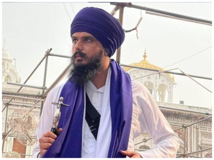 Waris Punjab De: अमृतपाल सिंह की वजह से अमृतसर में हुए 3 ब्लास्ट ! IED बनाने वाले मास्टरमाइंड ने खुद किया बड़ा खुलासा Angry Khalistani supporter carried out 3 blasts in Amritsar due to imposition of NSA on Amritpal Singh Waris Punjab De: अमृतपाल सिंह की वजह से अमृतसर में हुए 3 ब्लास्ट ! IED बनाने वाले मास्टरमाइंड ने खुद किया बड़ा खुलासा