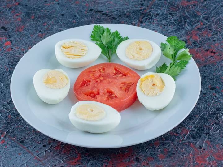 Do egg yolks increase bad cholesterol risk of heart attack हार्ट अटैक या स्ट्रोक से बचना है तो इतने अंडे से ज्यादा न खाएं, नहीं तो पड़ सकते हैं गंभीर रूप से बीमार