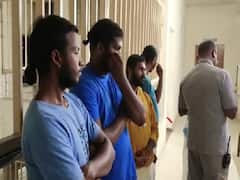 తిరుమలలో దారుణం, షర్టు విషయంలో గొడవ - వేద విద్యార్థిపై కత్తితో దాడి!