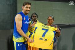 Chennai Super Kings: धोनीनं घेतली ऑस्कर विजेती डॉक्युमेंट्री 'द एलिफंट विस्परर्स' च्या टीमची भेट; पाहा फोटो