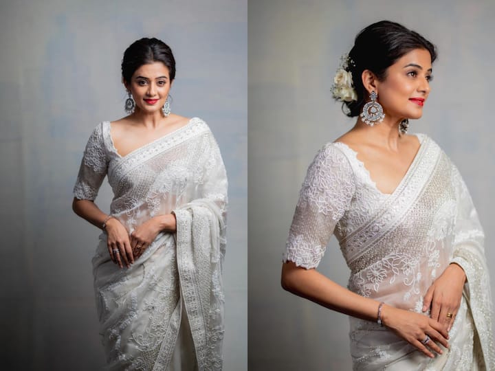 Actress Priyamani treated her fans with pictures in a white saree. Check out Priyamani pics