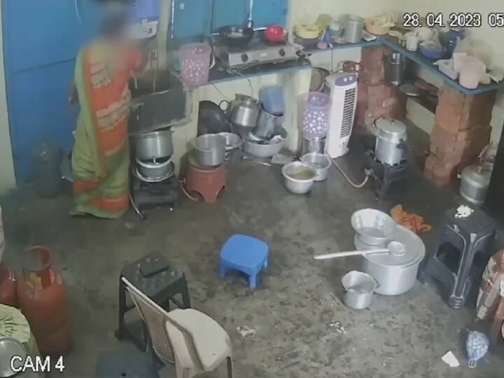 Karimnagar News Woman Urinated In Cooking Utensils In Private Hostel in Karimnagar Karimnagar News: పాత్రల్లో మూత్రవిసర్జన- వాటితోనే వంట చేస్తున్న వంటమనిషి, ప్రైవేట్ హాస్టల్‌లో పాడు పని సీసీ కెమెరాల్లో రికార్డు