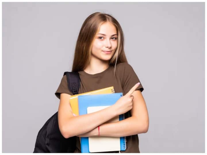 These 4 Habits of toppers make them excel in studies know their secret success mantra Toppers की ये चार आदतें उन्हें बनाती हैं दूसरों से अलग, ये है इनका सीक्रेट सफलता मंत्र