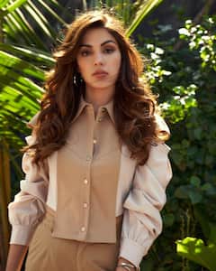 Rhea Chakraborty Photos: బ్యూటిఫుల్ రియా చక్రవర్తి లేటెస్ట్ పిక్స్