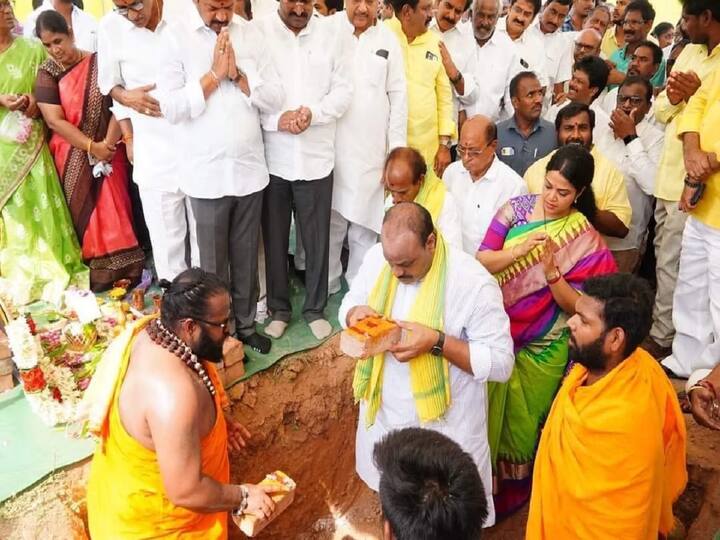 Atchennaidu lays foundation for TDP mahanadu in rajamundry బ్యానర్లు అన్నీ వైసీపీ బ్లాక్ చేయడం కవ్వింపు చర్యలే, అంతా ఎంపీ పని - అచ్చెన్నాయుడు ఆగ్రహం