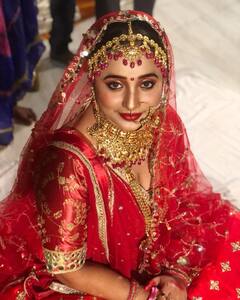 Actress Bridal Look: दुल्हन के जोड़े में कुछ यूं लगती हैं भोजपुरी हसीनाएं, पर्दे पर बनी ये दुल्हनें आज भी हैं कुंवारी