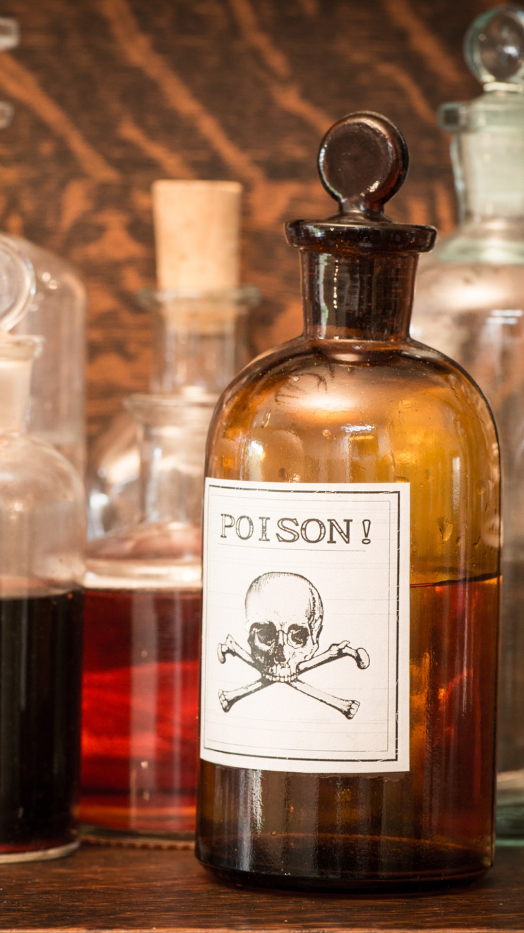 Poison और Venom