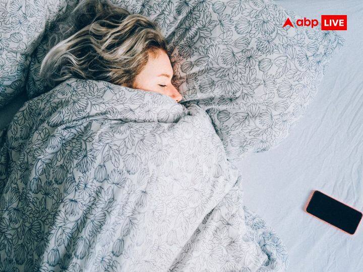 ज्येष्ठ के महीने में कभी भी दिन के समय न सोएं. अगर आप ज्येष्ठ माह में दिन के समय सोते हैं तो इससे कई तरह के रोगों से ग्रसित हो सकते हैं.