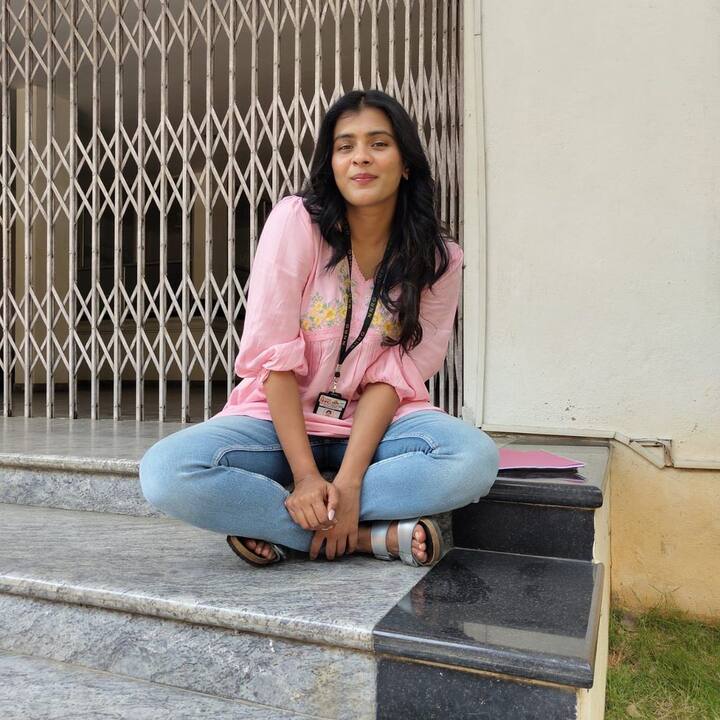 'కుమారి 21ఎఫ్' సినిమాతో స్టార్డమ్ని అందుకున్న హెబ్బా పటేల్ ఆ తర్వాత వరుసగా మంచి హిట్ సినిమాల్లో నటించింది.