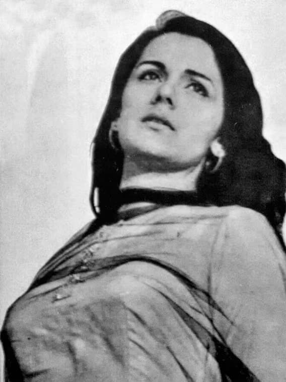 Priya Rajvansh: Painful death of Bollywood actress Priya Rajvansh, brutally murdered by husband's sons Priya Rajvansh: Painful death of Bollywood actress Priya Rajvansh, brutally murdered by husband's sons