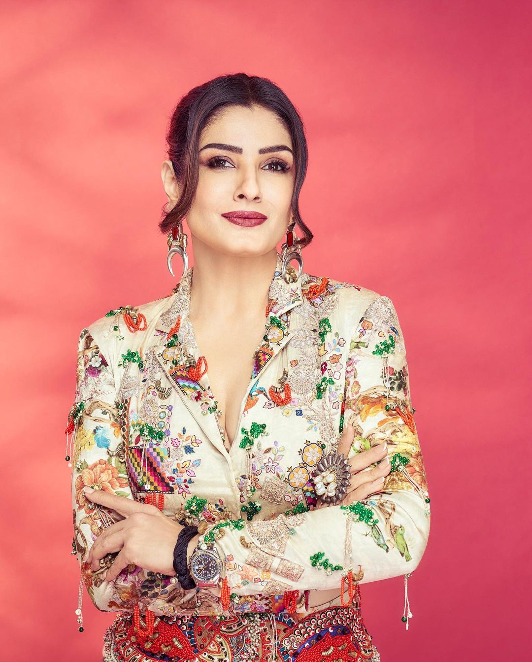 Raveena Tandon Slips Into A Vibrant Co-ord Set In New Instagram Pi