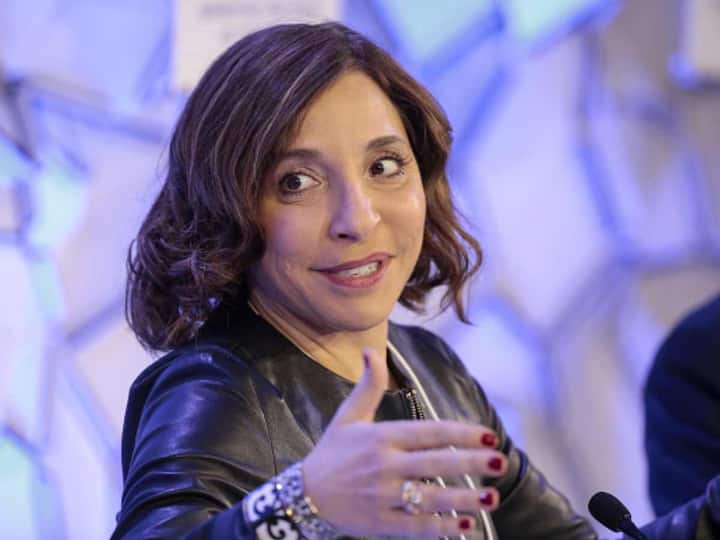 According to several media reports, discussions are underway for Linda Yaccarino, the advertising head at NBCUniversal, to potentially assume the role of CEO at Twitter. This news comes after Elon Musk mentioned on Thursday that he had identified a new chief executive for Twitter, without revealing the person's name. (Image Source: Getty)