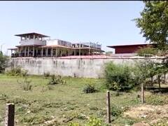 लग्जरी बंगले में फोन नहीं बल्कि वॉकी-टॉकी से बात करती थी इंजीनियर हेमा मीणा, रेड में खुलासा