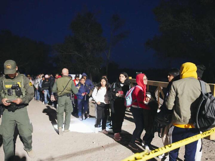 Title 42 is a COVID-era provision which restricted most of the entry of most asylum-seekers from seeking legal entry into the United States. Some of the people have stayed at the borders for almost a week, hoping to turn themselves into US Customs and Border Protection officials. However, they have been waiting in the open air with almost little to no food. (Source: Getty)