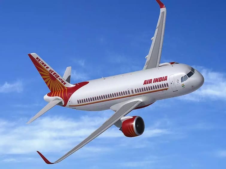 Airlines air india flight friend into cockpit pilot suspended air indian fines 30 lakhs Airlines: காக்பிட்டுக்குள் ஒரு மணி நேரமாக இருந்த தோழி... விமானி சஸ்பெண்ட்...  ஏர் இந்தியாவுக்கு அபராதம்!