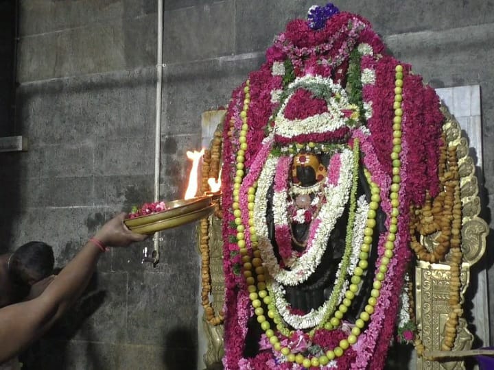 கரூர் கல்யாண பசுபதீஸ்வரர் ஆலயத்தில் காலபைரவருக்கு அஷ்டமி பூஜை
