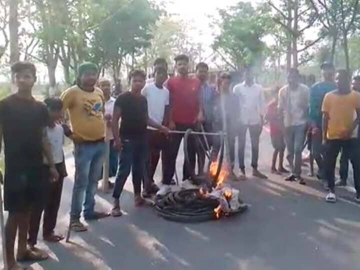 Nalanda people beat police in​​ Nalanda chandi ps area know details bihar news ann Nalanda News: नालंदा के इस थाना इलाके में दौड़ा-दौड़ा कर लोगों ने की पुलिस की पिटाई, जानें क्या है पूरा मामला?