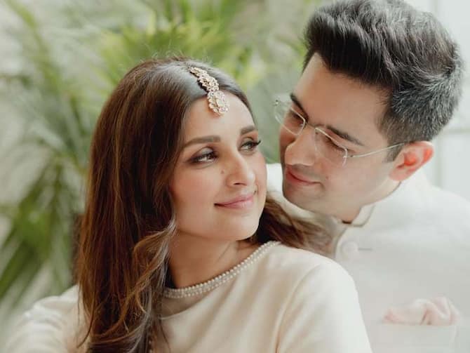 Parineeti Chopra Raghav Chadha Engagement Couple Love Story Vanue Guest List And All Details Read Here | Parineeti Raghav Engagement: परिणीति चोपड़ा ने राघव चड्ढा संग धूमधाम से की सगाई, डेटिंग से