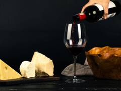 Wine के ग्लास में डंडी क्यों होती है, डिजाइन या कुछ और है वजह?