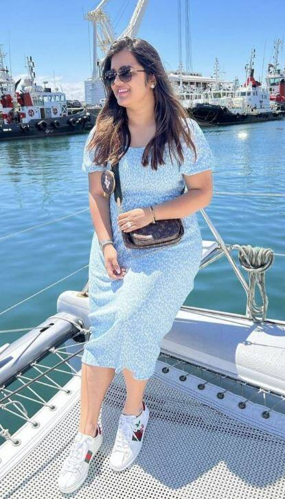 સુંદરતામાં હીરોઈનોને ટક્કર આપે છે સૂર્યકુમાર યાદવની પત્ની