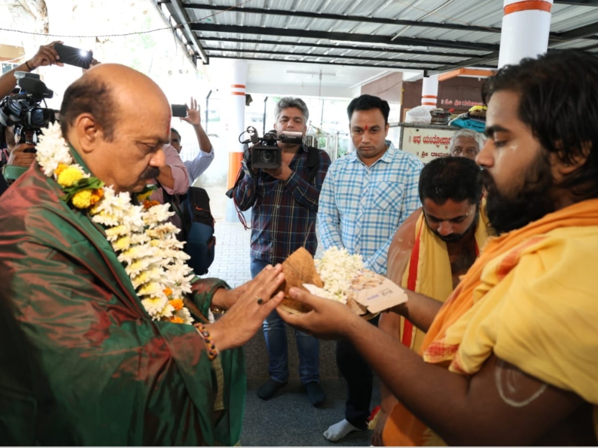 Karnataka Election Result 2023: CM Basavaraj Bommai Offers Prayer At ...